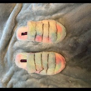Fashion nova slippers! BRAND NEW!! Never been used!